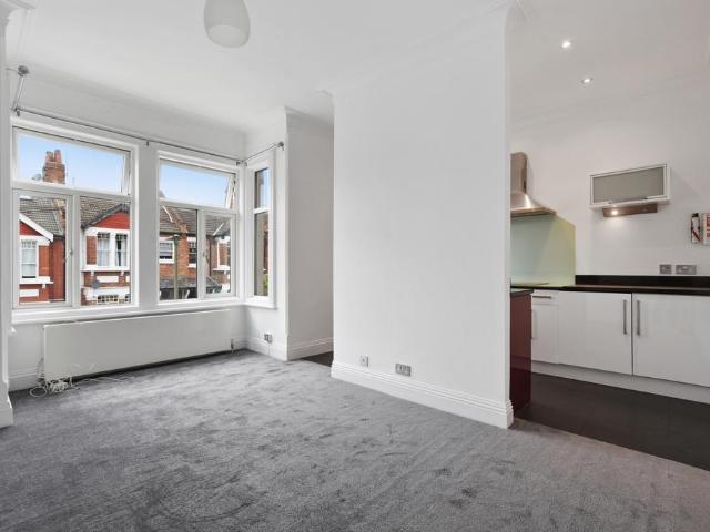 Apartment for rent in Finchley, Greater London