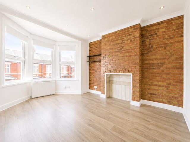 Apartment for rent in Finchley, Greater London