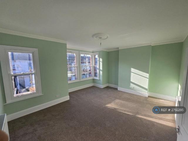 House for rent in Finchley, Greater London