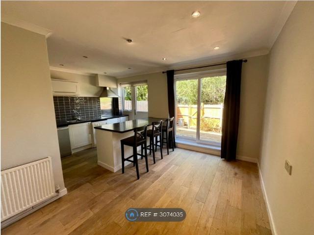House for rent in London Borough of Southwark, Greater London
