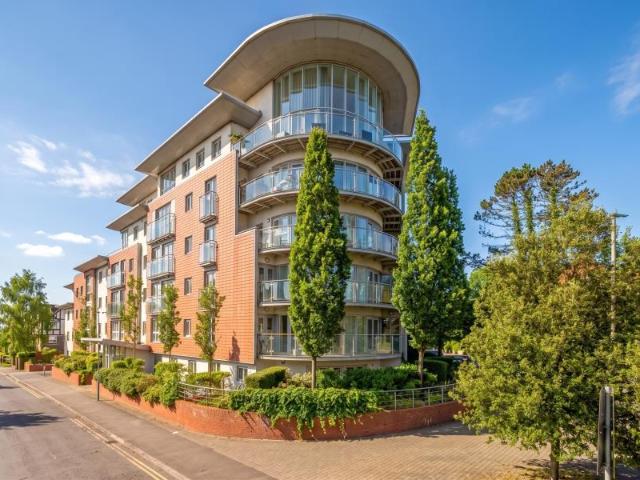 Apartment for rent in Mount Hermon, Woking