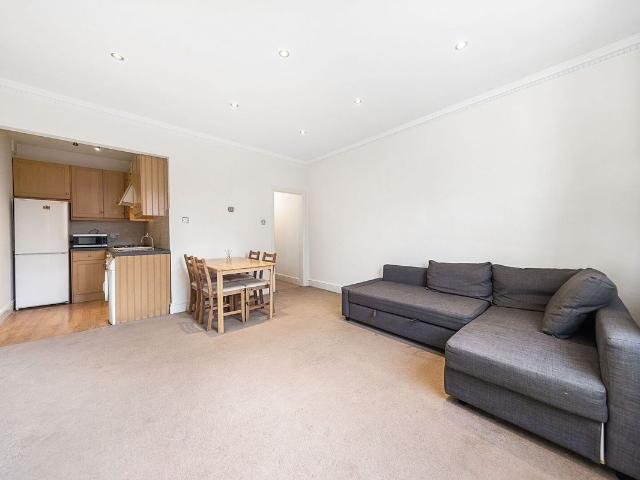 Apartment for rent in Clapham, Greater London