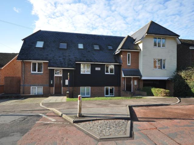 House for rent in Luton, Chatham