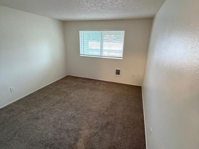 Apartment for rent in Calle Diez, Hillsboro