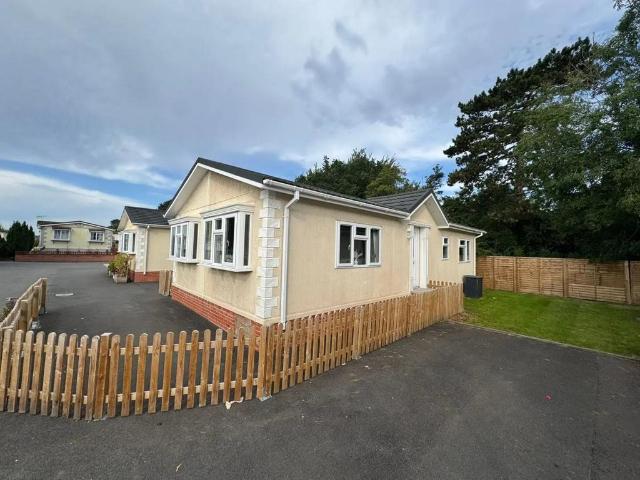 Park Home for sale in Church Minshull