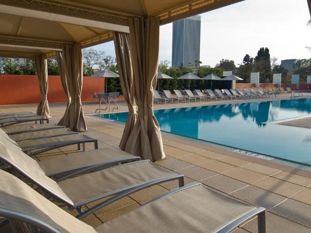 Apartment for rent in Canoga Park, California