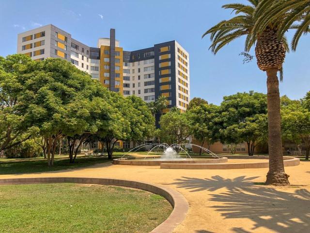 Apartment for rent in Canoga Park, California