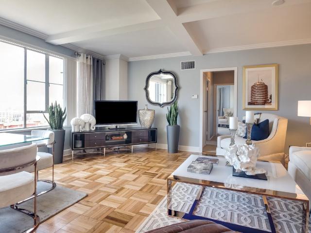 Apartment for rent in Canoga Park, California