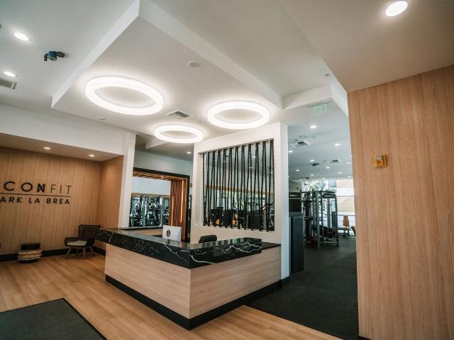 Apartment for rent in Canoga Park, California