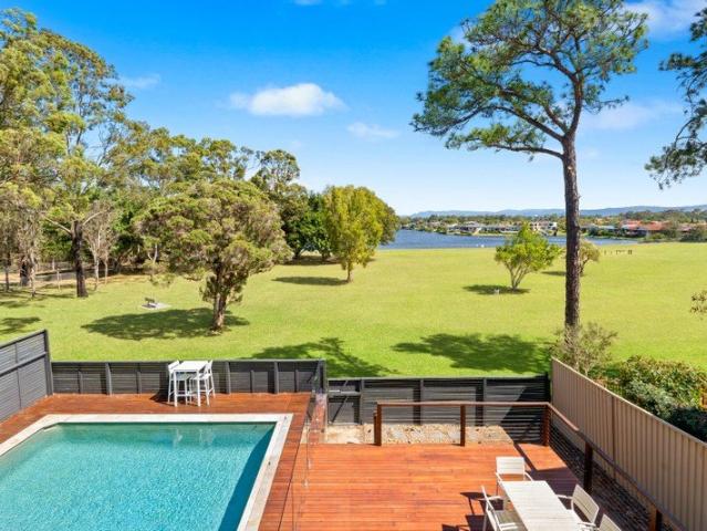 House for sale in Benowa, Gold Coast City