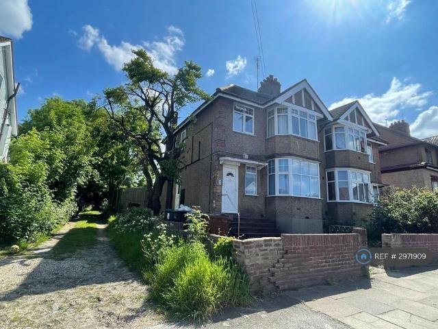 Apartment for rent in Lane, Greater London