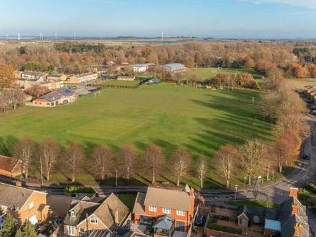 House for sale in Henlow, Bedfordshire