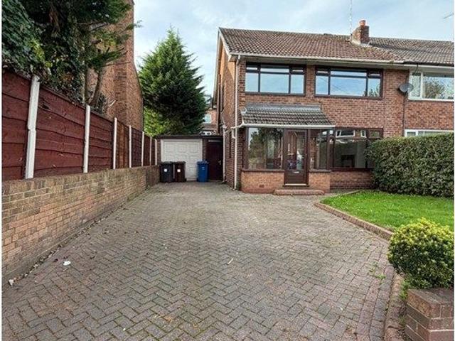 House for rent in Whitefield, Bury