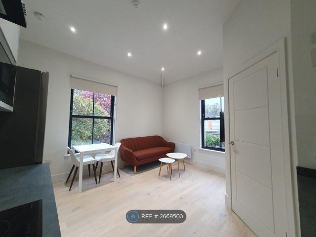 Apartment for rent in Broomfield, South Yorkshire