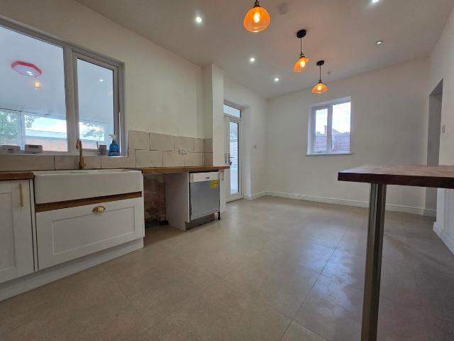 House for rent in Fallings Park, Park Village