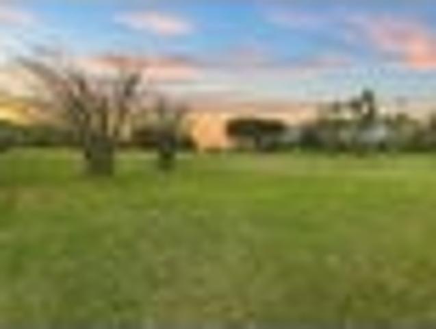 House for sale in Oratia, Oroua County