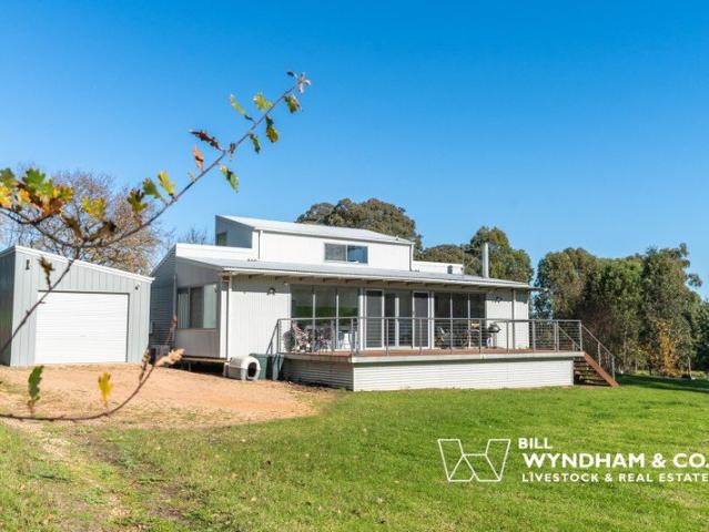 Cottage for sale in Johnsonville, Victoria