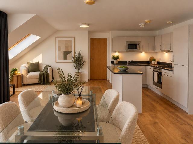 House for rent in Parkwest Apartments, Greater London