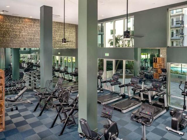 Apartment for rent in Lyon Street, Santa Ana