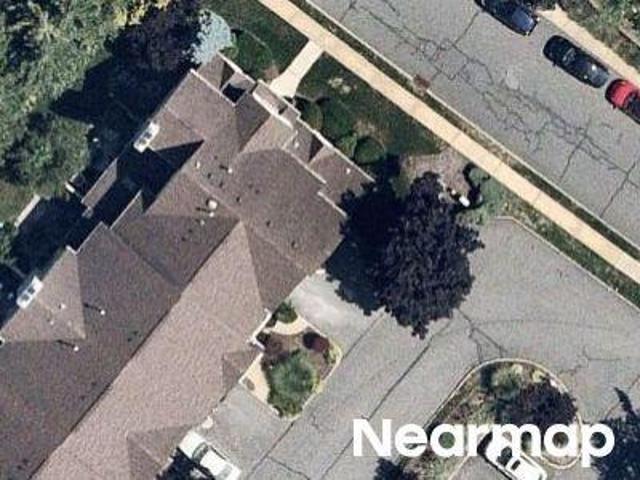 Property for sale in Springfield Park Place Condominiums, Springfield