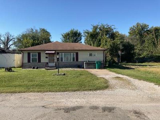 House for sale in East Saint Louis, Illinois