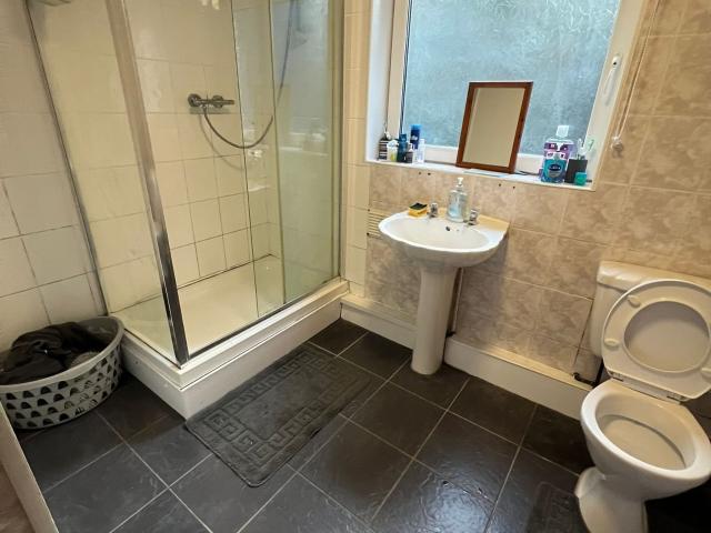 House for rent in Nangreaves, Wales