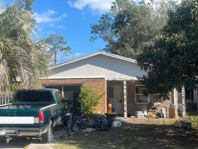 House for sale in Interlachen, Florida