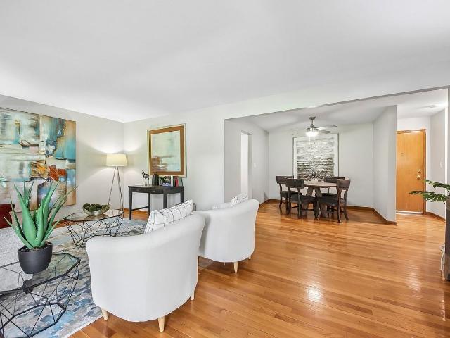 Apartment for rent in Des Plaines, Illinois