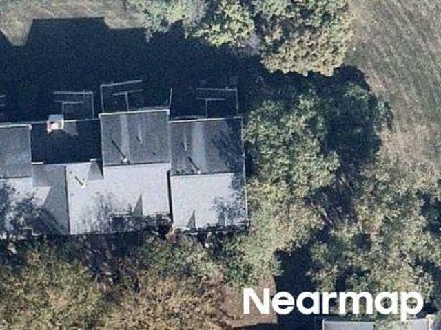 Townhouse for sale in Aurora, Illinois