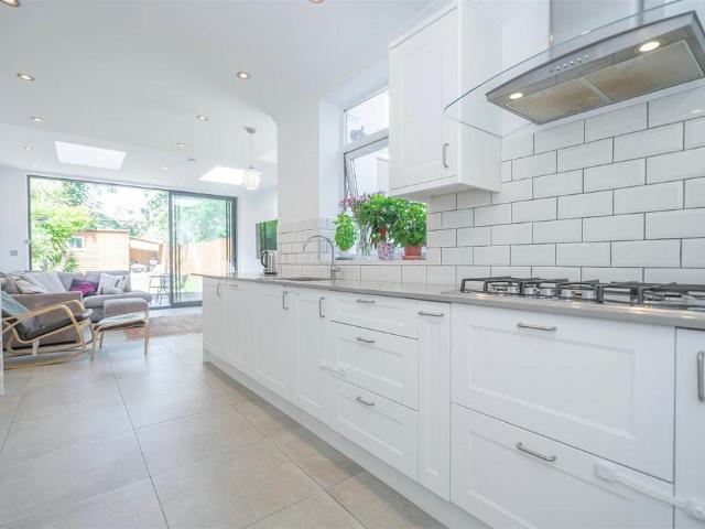 House for rent in Hornsey Park, Greater London