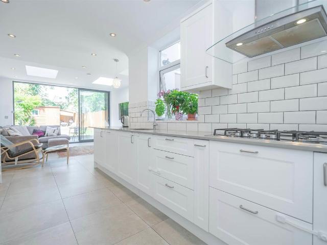 House for rent in Hornsey Park, Greater London