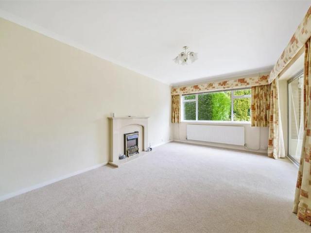House for rent in Pouchen End, Hertfordshire