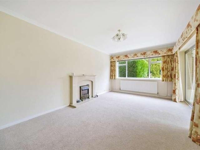House for rent in Pouchen End, Hertfordshire