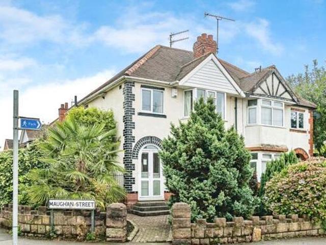 House for sale in Brierley Hill, West Midlands
