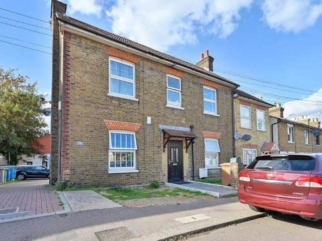 Apartment for rent in Merry Hill, Hertsmere