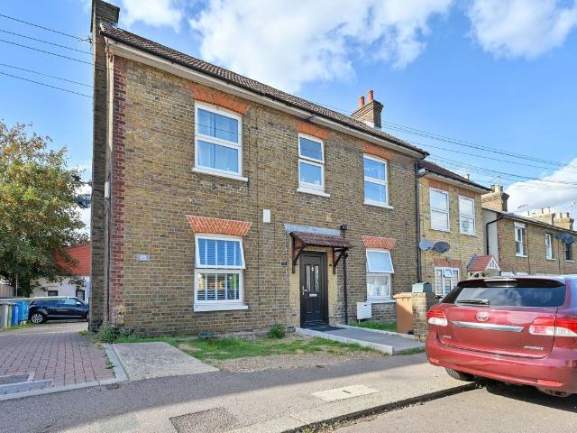 House for rent in Merry Hill, Hertsmere