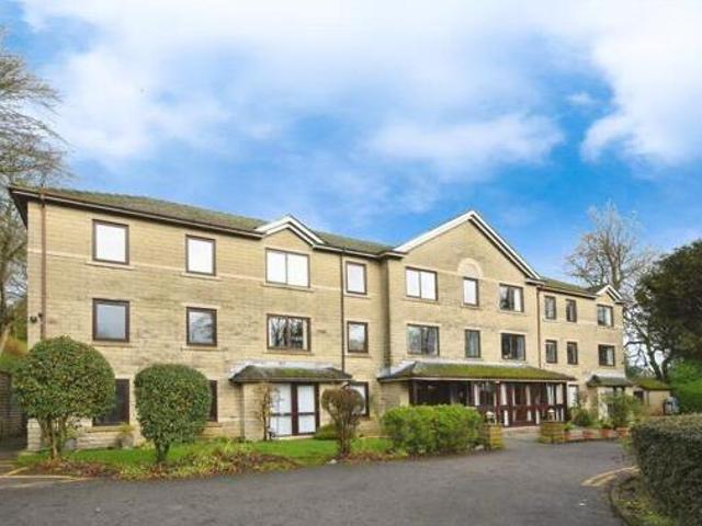 House for sale in Charlesworth, East Midlands