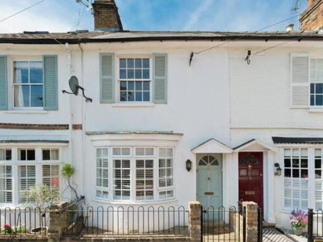 House for sale in Lower Green Esher, Blackhills
