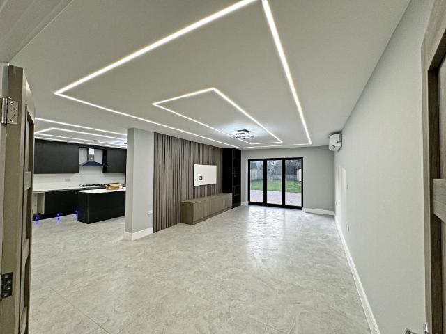 House for rent in Ickenham, Greater London