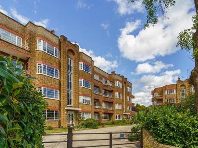 House for sale in Pamington, Gloucestershire