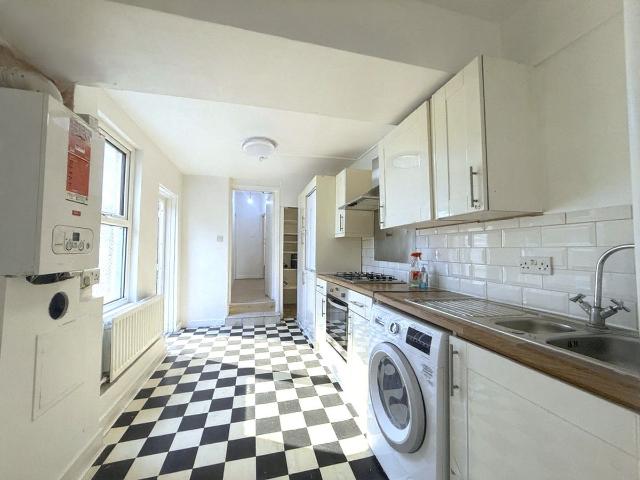 House for rent in London Borough of Hounslow, Greater London
