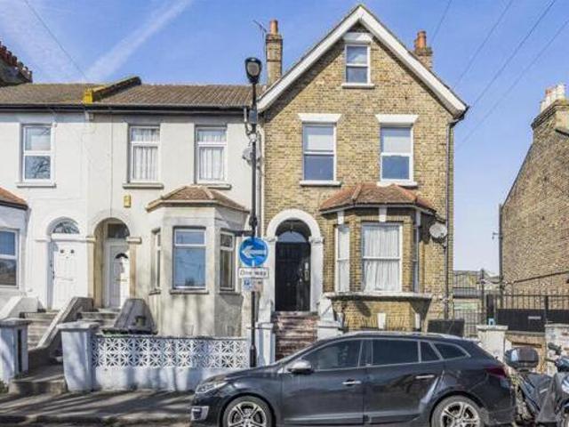 House for rent in Lyons, Greater London