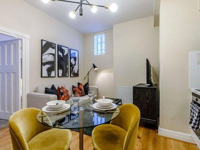 Apartment for rent in St. John's Wood, Greater London