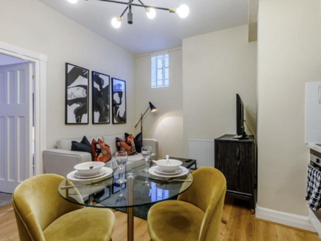 Apartment for rent in St. John's Wood, Greater London