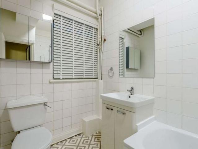 Apartment for rent in St. John's Wood, Greater London