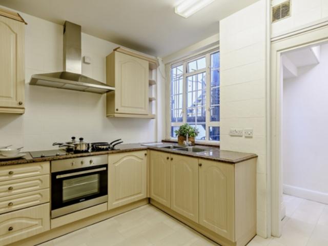 Apartment for rent in St. John's Wood, Greater London