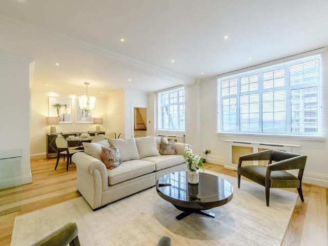 Apartment for rent in St. John's Wood, Greater London