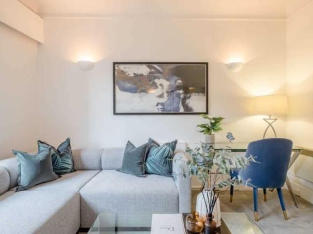 Apartment for rent in St. John's Wood, Greater London