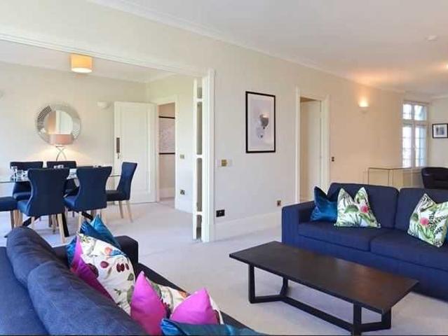 Apartment for rent in St. John's Wood, Greater London