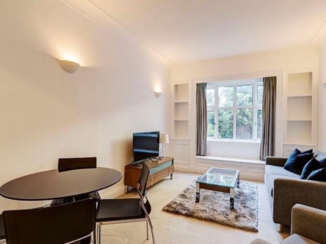 Apartment for rent in St. John's Wood, Greater London